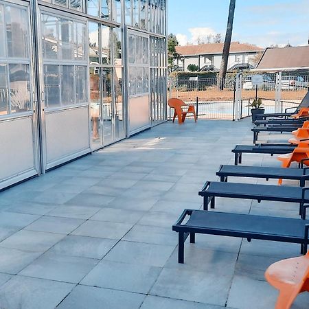 Chez Ced Et Laeti, Appartement Prive Avec Jardin Et Terrasse Dans Residence L'Estuaire Muni D'Une Piscine Couverte Et Aire De Jeu, Linge De Lit Et De Salle D'Eau Ainsi Que Tele, Compris Dans Le Tarif Profitez A Fond De Notre Belle Region 르-베르동-쉬르-메르 객실 사진