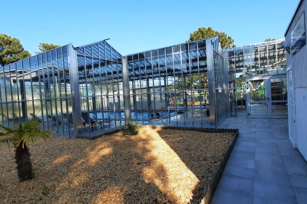 Chez Ced Et Laeti, Appartement Prive Avec Jardin Et Terrasse Dans Residence L'Estuaire Muni D'Une Piscine Couverte Et Aire De Jeu, Linge De Lit Et De Salle D'Eau Ainsi Que Tele, Compris Dans Le Tarif Profitez A Fond De Notre Belle Region 르-베르동-쉬르-메르 외부 사진