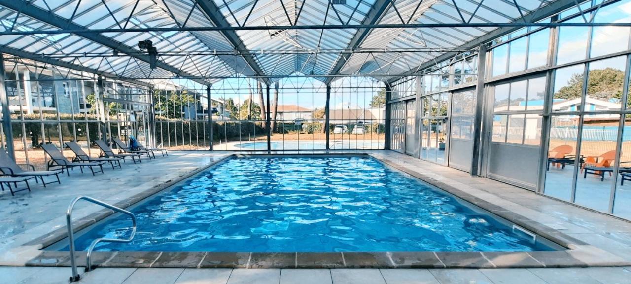 Chez Ced Et Laeti, Appartement Prive Avec Jardin Et Terrasse Dans Residence L'Estuaire Muni D'Une Piscine Couverte Et Aire De Jeu, Linge De Lit Et De Salle D'Eau Ainsi Que Tele, Compris Dans Le Tarif Profitez A Fond De Notre Belle Region 르-베르동-쉬르-메르 외부 사진